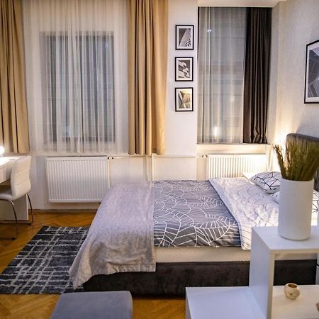 Ni Cubic Central Lux المظهر الخارجي الصورة